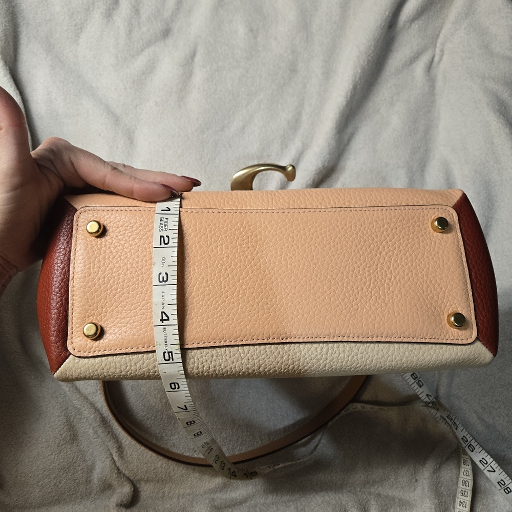 Coach May Shoulder Bag 4613 Colorblock Pebble Leather Mint Condition Ivory Blush - Picture 9 of 9